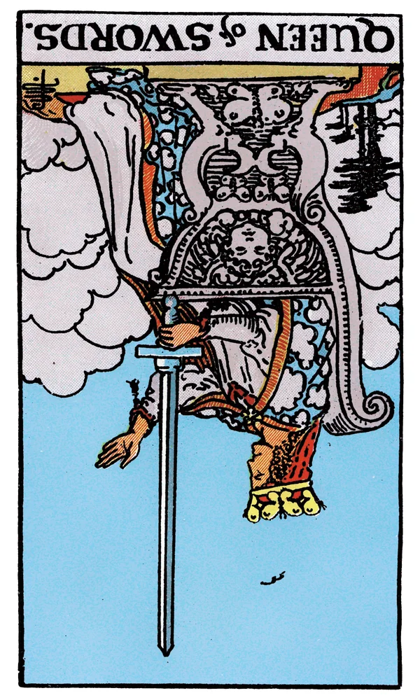 Carte de tarot Reine d'Épées inversée